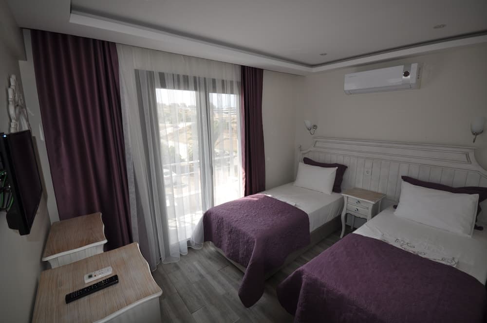 Ege Otel
