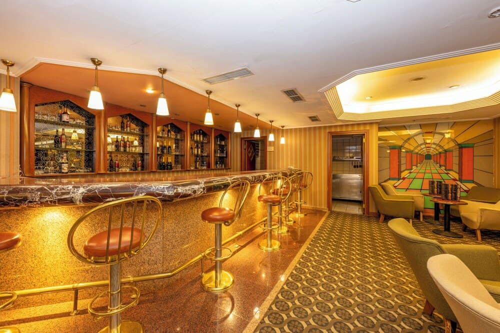 Grand Anka Hotel