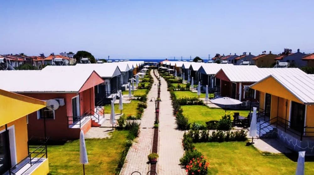 Happy Life Houses