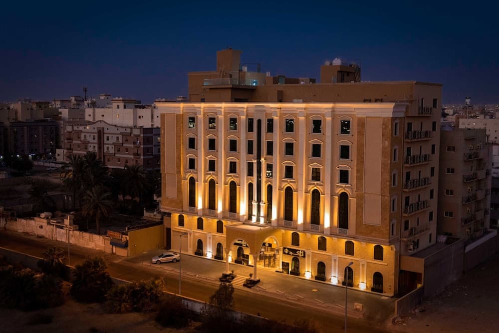 Sunday Emerald Hotel